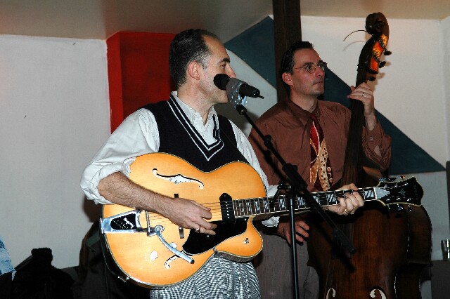 min 2006 12 05 latino 102